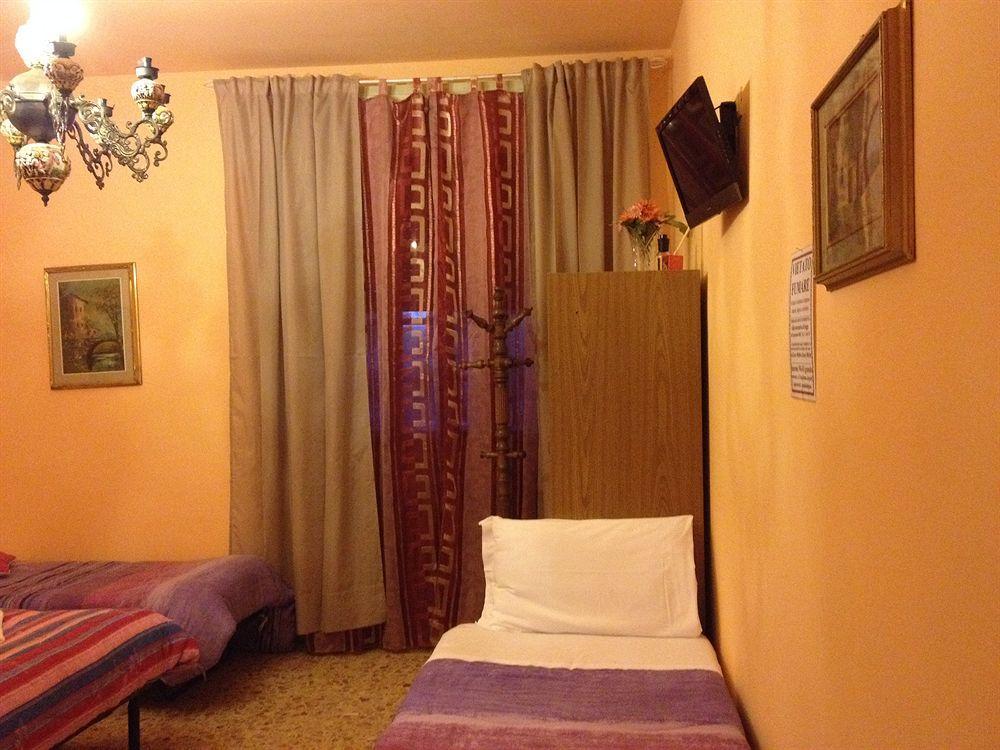 Bed and Breakfast A Casa Doina Airport2 Pisa Exterior foto